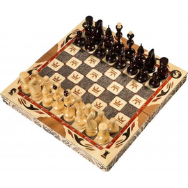Шахматы резные ручной работы "с гербом" средние 50х25х10 см %Future_395 (фото 1)
